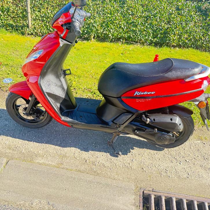 peugeot Kisbee scooter , a klasse , mooie staat, Fietsen en Brommers, Snorfietsen en Snorscooters, Gebruikt, Peugeot, Benzine