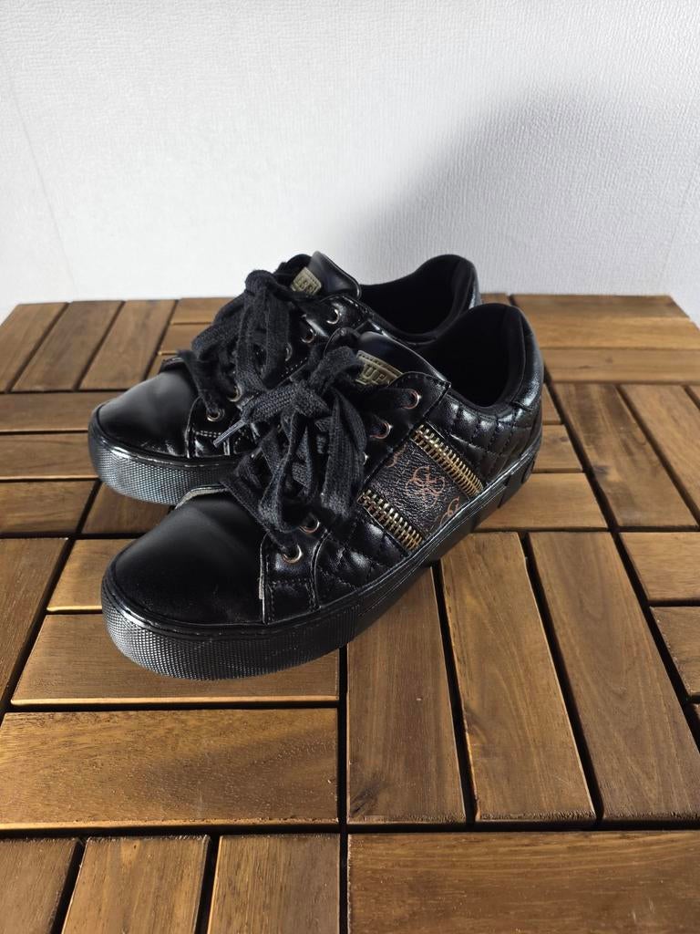 Guess Zwarte Sneakers met Goudkleurige Rits | Maat 38, Kleding | Dames, Schoenen, Ophalen of Verzenden, Zwart, Sneakers