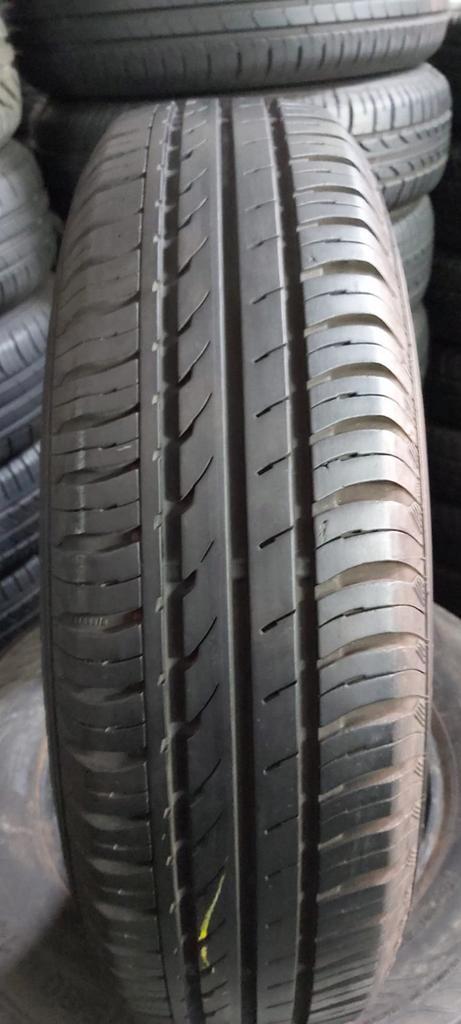 17580r14 175 80 r14 175/80/r14 continental avec montage, Autos : Pièces & Accessoires, Autres pièces automobiles, Enlèvement ou Envoi