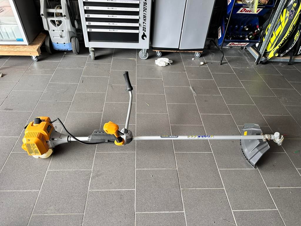 Débroussailleuse thermique 51,7cc STIGA, Jardin & Terrasse, Débroussailleuses, Enlèvement, Comme neuf, Essence