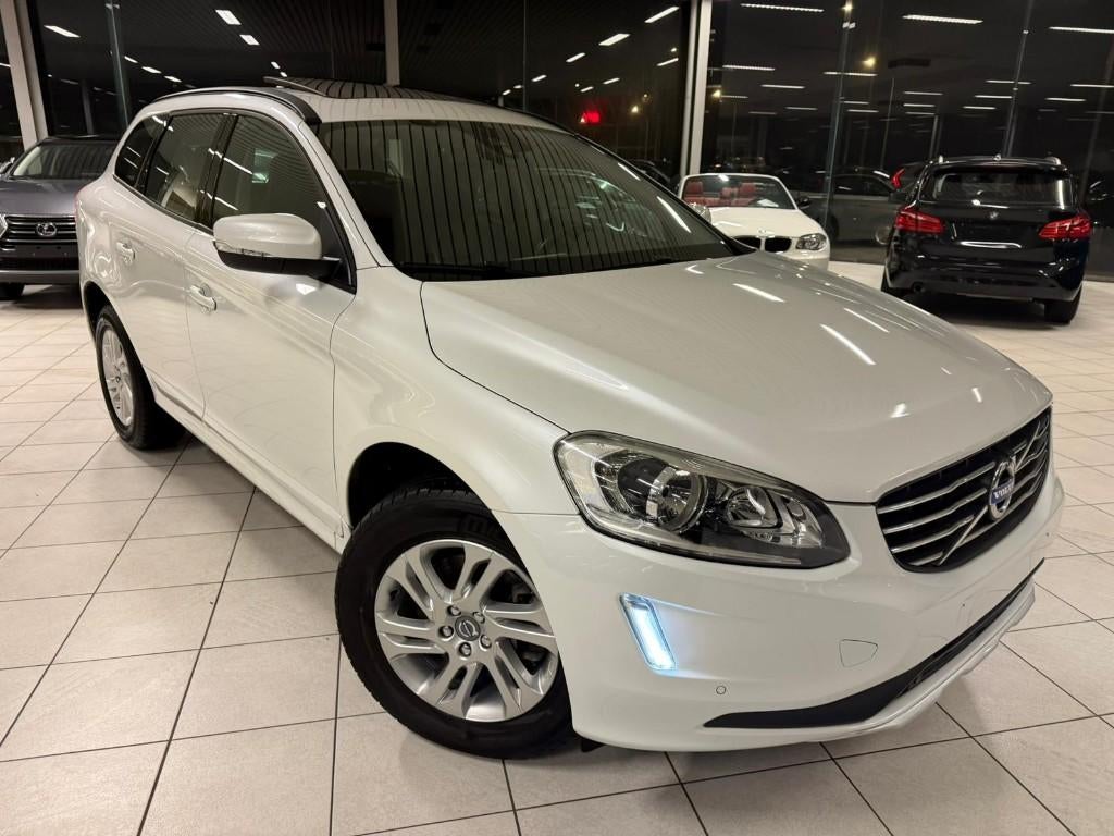 Volvo XC60 D4 2.0D 133kW Euro 6b Bouwjaar 2015, 105.000 km, Auto's, Volvo, Automaat, Euro 6, Start-stop-systeem, Leder