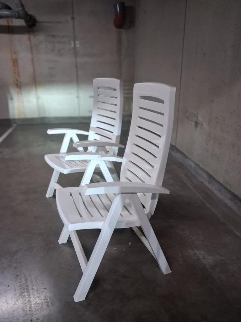 Gratis !! 2 tuinstoelen met verstelbare rugleuning, Ophalen