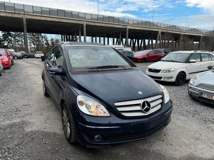MERCEDES-BENZ B200, Autos, Mercedes-Benz, Entreprise, Achat, Classe B, ABS, Caméra de recul, Air conditionné, Ordinateur de bord
