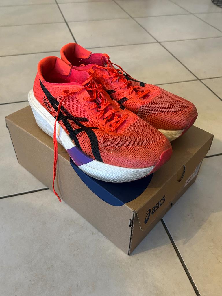 Asics metaspeed sky 43,5, Course à pied, Enlèvement ou Envoi, Chaussures de course à pied, Utilisé