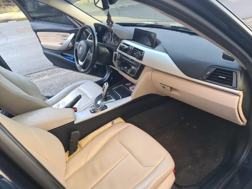 Bmw 316d F31 boite automatique 2016 etat neuf., Cuir, 109 g/km, 5 portes, Automatique