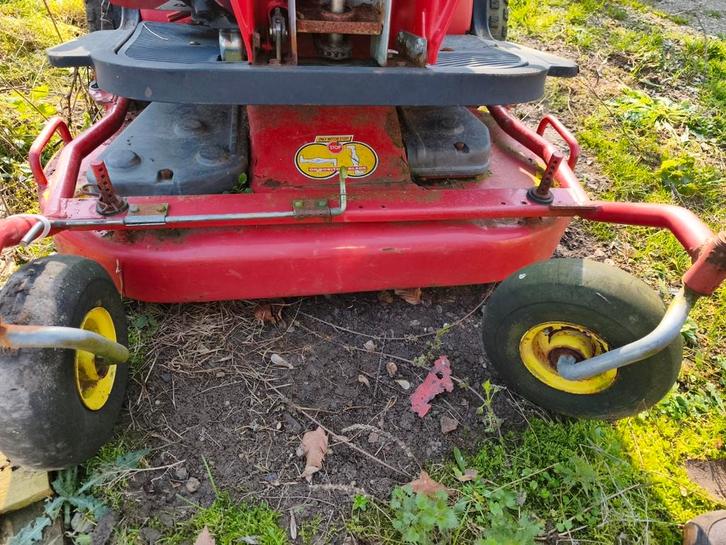 Tracteur tondeuse professionnelle a réparer, Jardin & Terrasse, Tondeuses autoportées, Utilisé, 90 à 120 cm, Démarrage électrique