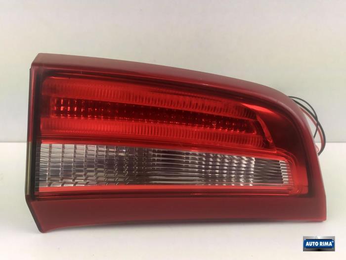 Feu arrière gauche d'un Volvo S60, -, 3 mois de garantie, Utilisé, -