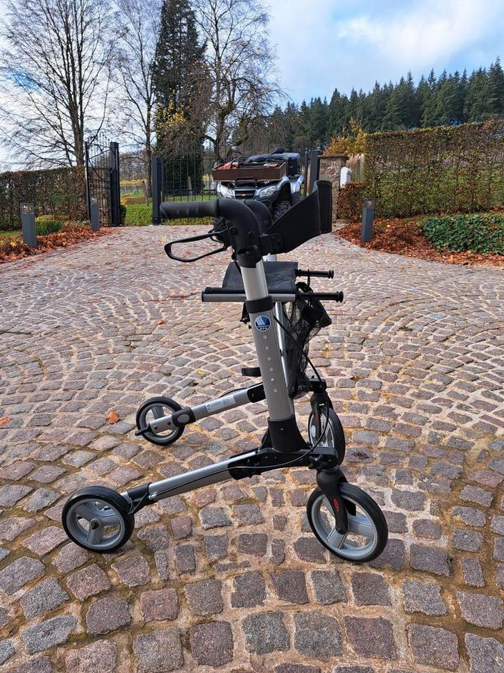 Déambulateur-tribune, Divers, Déambulateurs, Pliable, Enlèvement