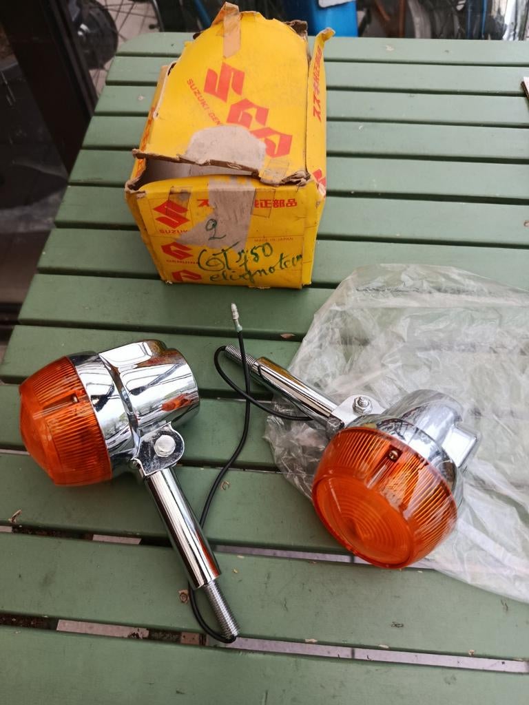 Suzuki 750 GT. En 380Gt originele pinkers, Ophalen of Verzenden