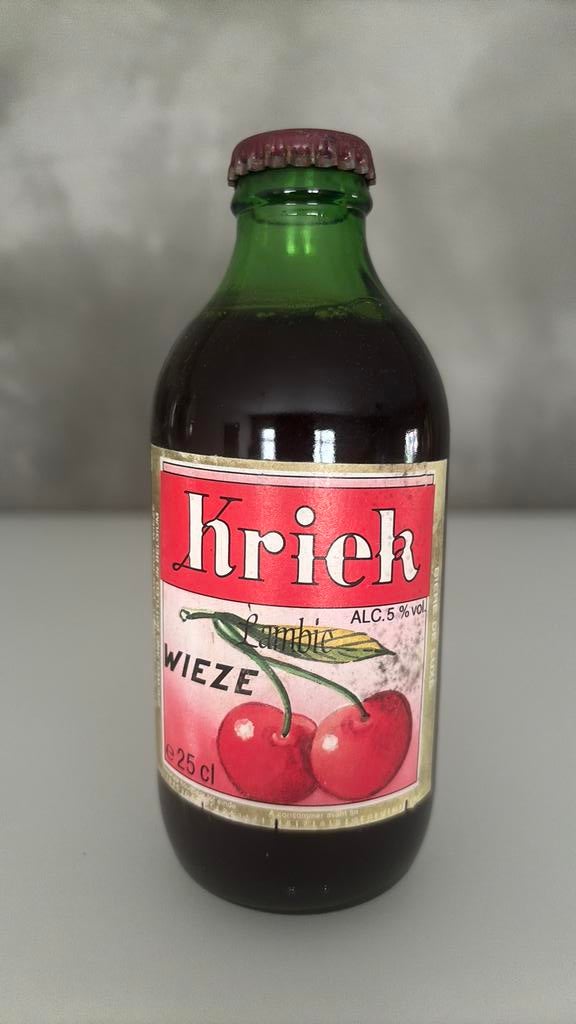 Vol flesje Kriek Van Roy Wieze, Ophalen, Zo goed als nieuw