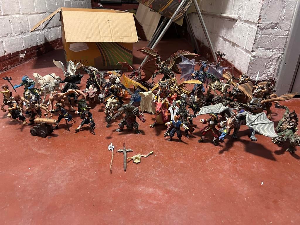 Lot figurine Papo schleich playstoy, Enlèvement, Comme neuf