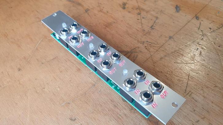 Liens d'instruments mutables --- buffered mult eurorack, Musique & Instruments, Synthétiseurs, Envoi