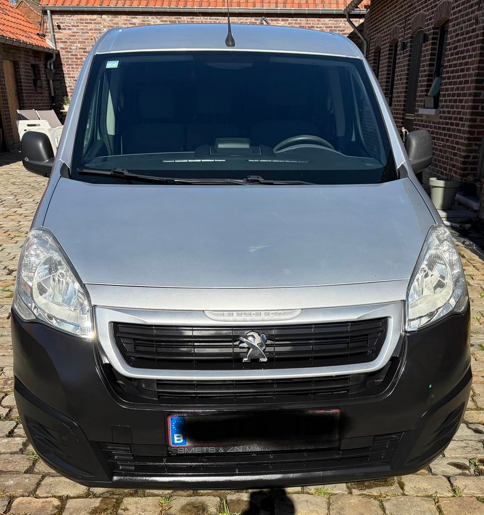 Peugeot Partner 1,6 - 90pk, Auto's, Bestelwagens en Lichte vracht, Euro 5, Stof, Zwart, Te koop
