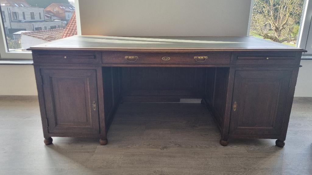 Bureau de notaire, Enlèvement, Utilisé