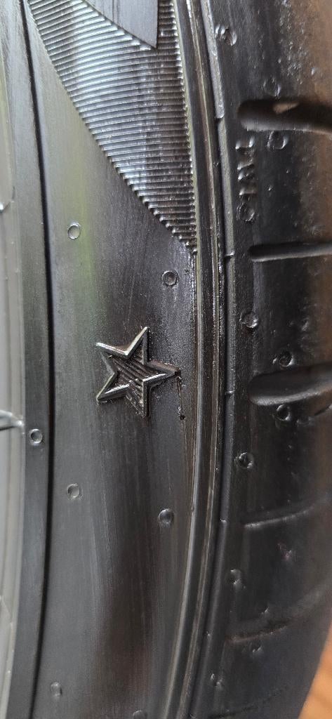 Pirelli P Zero 1 x 275/35 R19 (BMW Ster), Véhicule de tourisme, Pneu(s), Utilisé, Pneus été