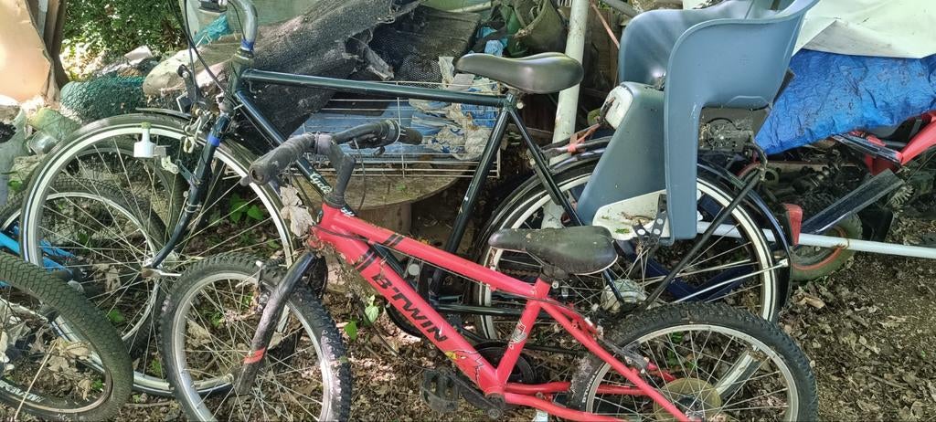 Plusieurs vélos a donner pour pieces/a retapé