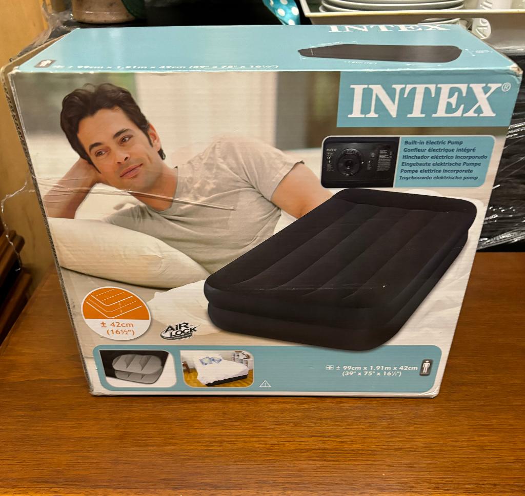 Matelas gonflable 1 personne Intex, Caravanes & Camping, Matelas pneumatiques, Enlèvement, Neuf, 1 personne
