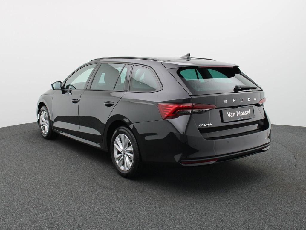 Skoda Octavia Combi 1.5 TSI eTec 110kW DSG7 SELECTION, Auto's, Stof, 110 kW, 4 cilinders, Zwart