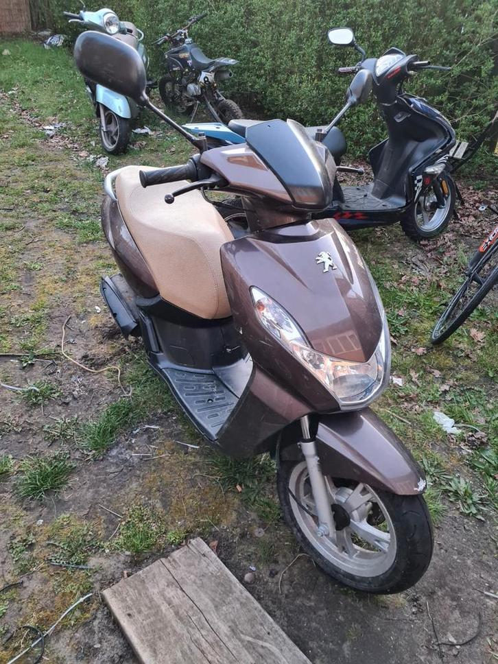 Peugeot kisbee 50cc scooter alle onderdeelen apart beschikba, Fietsen en Brommers, Brommeronderdelen | Algemeen, Ophalen of Verzenden