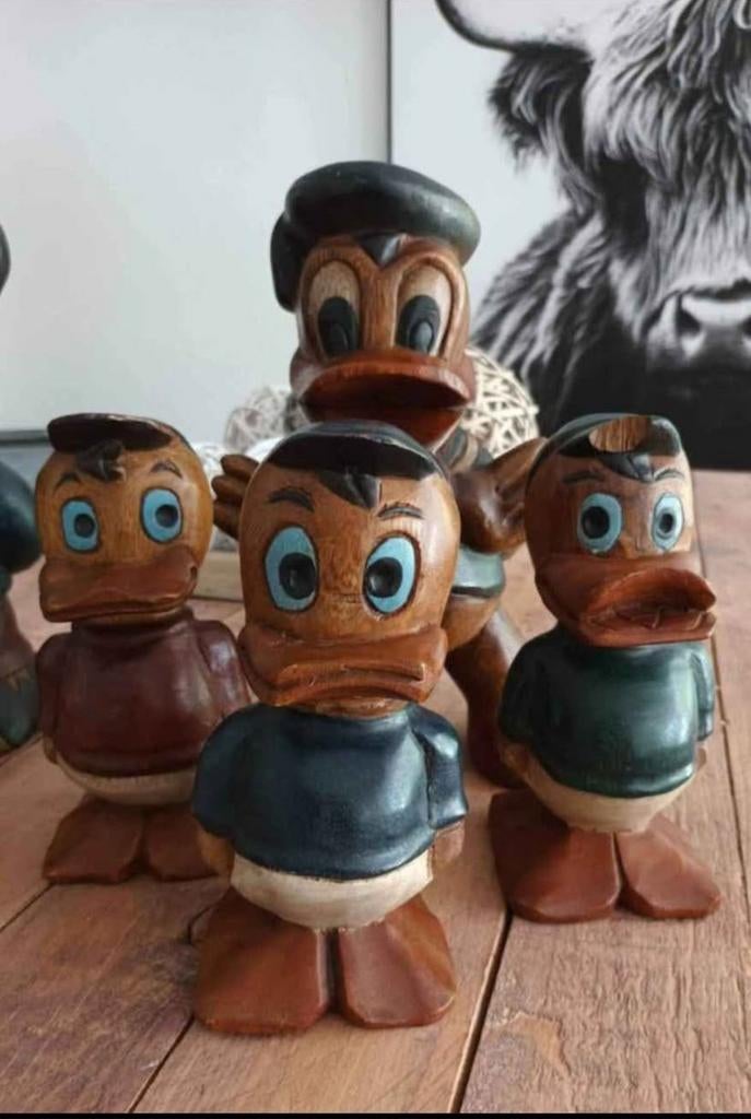 Statues en bois de Disney, Enlèvement