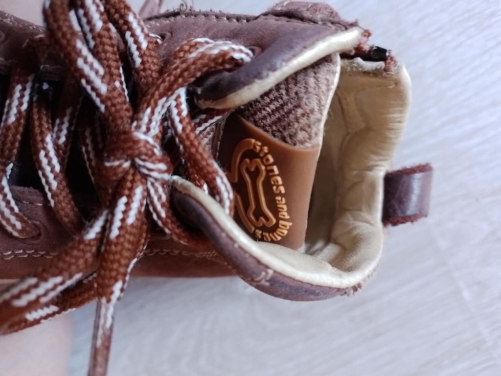 Schoenen maat 23 stones of bones peuter bruin veter, Kinderen en Baby's, Kinderkleding | Schoenen en Sokken, Ophalen of Verzenden