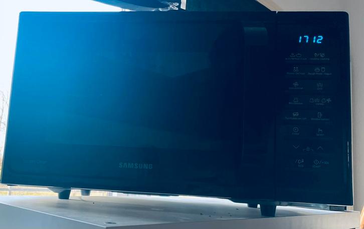 Four à micro-ondes combiné, Electroménager, Micro-ondes, Comme neuf, Four, Plaque tournante, Enlèvement