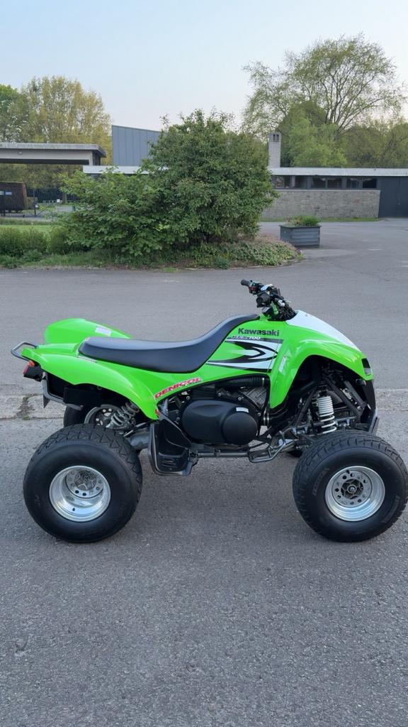 Kawasaki kfx 700 zoals nieuw volledig origineel, Motoren, Quads en Trikes, 700 cc, 2 cilinders, 12 t/m 35 kW