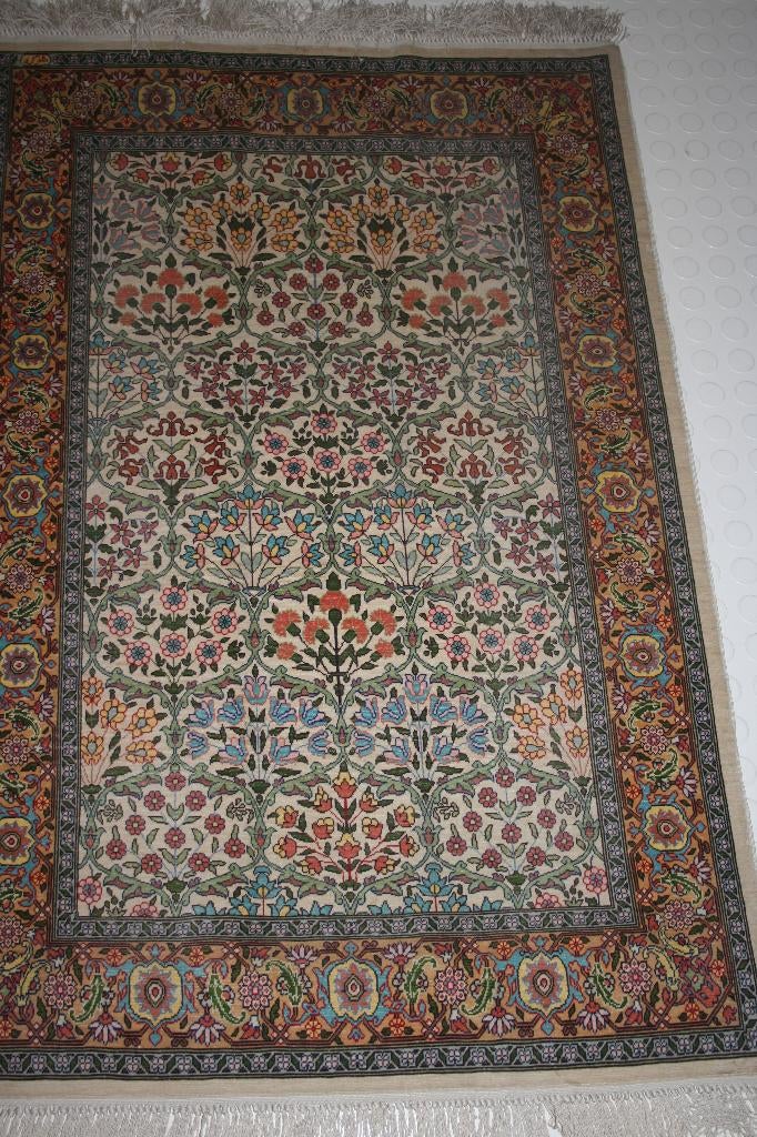 Bidtapijt zijde, Ophalen