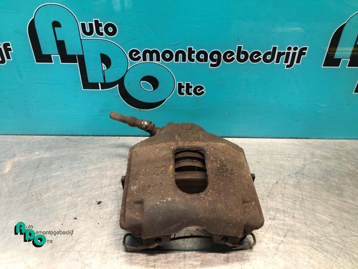 Etrier de frein (pince) avant droit d'un Ford Fusion (Fusion, Autos : Pièces & Accessoires, Freins & Transmission, Ford, Utilisé