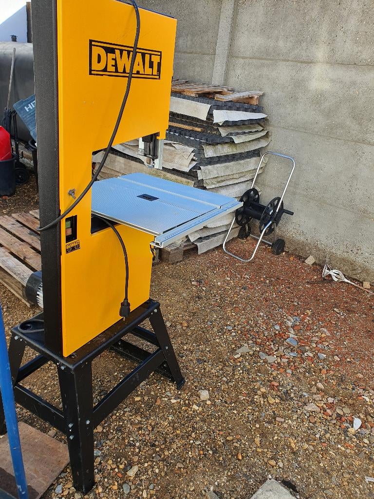 DEWALT DW876-QS 200 mm tweetoerige Lintzaag, monofase, Doe-het-zelf en Bouw, Gereedschap | Zaagmachines, Ophalen, 70 mm of meer