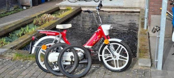 2 buitenbanden camino mobylette puch, Vélos & Vélomoteurs, Pièces de cyclomoteur | Puch, Enlèvement