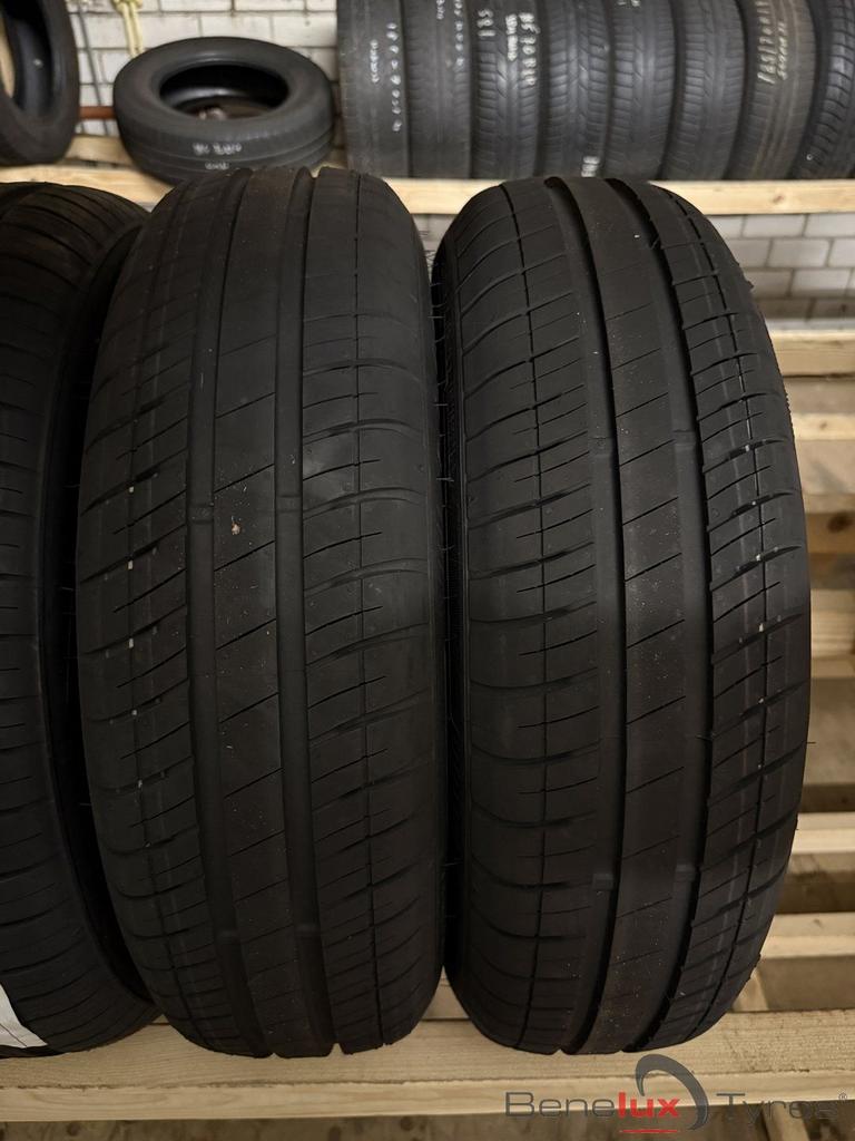 nieuw 165/65R15 Goodyear 165/65 R15 165/65/15 1656515, Auto-onderdelen, Banden en Velgen, 15 inch, -, -, Nieuw