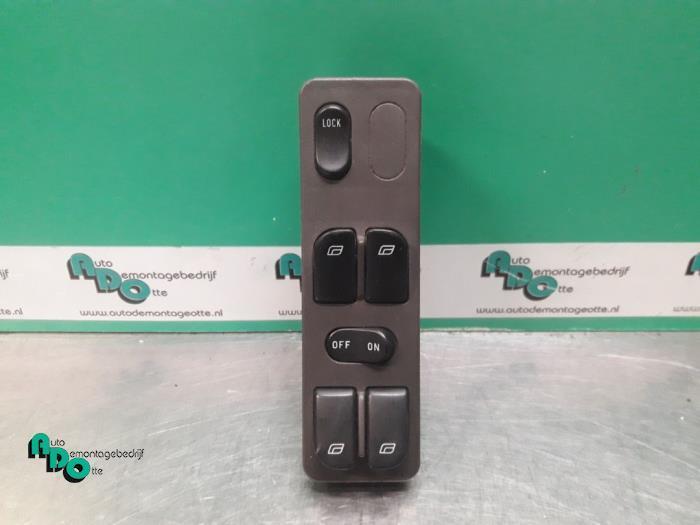 Elektrisch Raam Schakelaar van een Saab 9-3, Auto-onderdelen, Dashboard en Schakelaars, Saab, Gebruikt, 3 maanden garantie, Ophalen of Verzenden