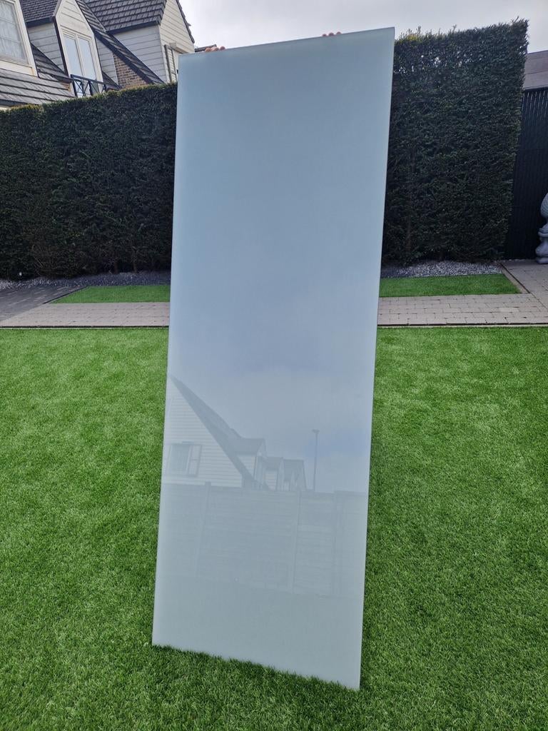 Planche en bois avec verre dessus., Enlèvement, Planche