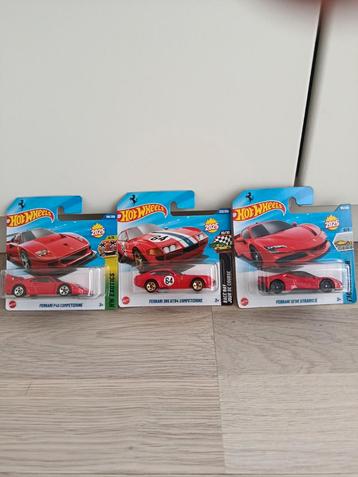 Hot Wheels Ferrari's 1/64 beschikbaar voor biedingen