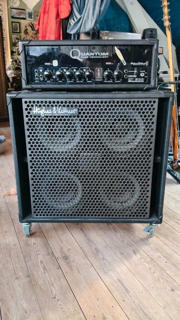 Ampli Hughes & Kettner Quantum 600 +cab QS410 pro, Muziek en Instrumenten, Versterkers | Bas en Gitaar, Zo goed als nieuw, Basgitaar