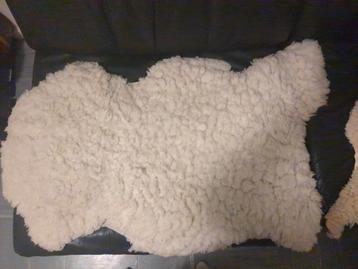 Schapevel schapenvel schapenvacht  120 x 70 beschikbaar voor biedingen