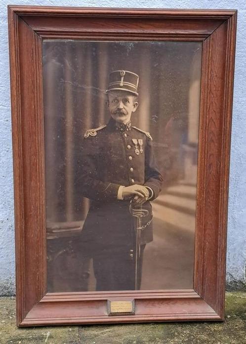 Très grand ancien cadre (photo) Garde Civique de Liège, Collections, Objets militaires | Général, Armée de terre, Enlèvement