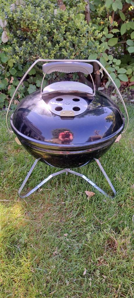 Weber bbq Smokey Joe Premium 37cm., Tuin en Terras, Houtskoolbarbecues, Zo goed als nieuw, Ophalen of Verzenden