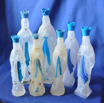 lot de 7 bouteilles vierge en plastique hauteur divers  disponible aux enchères