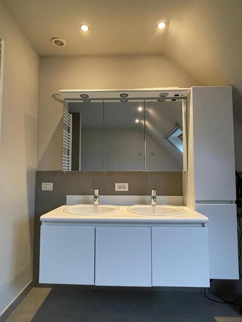 Badkamermeubel met handdoek radiator, Huis en Inrichting, Badkamer | Complete badkamers, Gebruikt, Ophalen