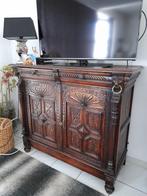 Mooi uitgewerkte kast 2-deuren mahonie kleur, Ophalen