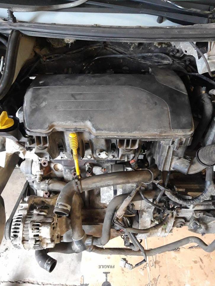 Renault twingo moteur complet avec la boite de vitesse D4F, Auto-onderdelen, Motor en Toebehoren, Renault, Gebruikt, Ophalen