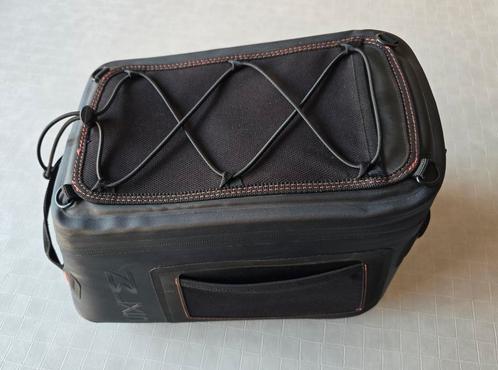 New looks Varo Trunkbag Racktime in nieuwstaat, Fietsen en Brommers, Fietsaccessoires | Fietstassen, Zo goed als nieuw, Ophalen