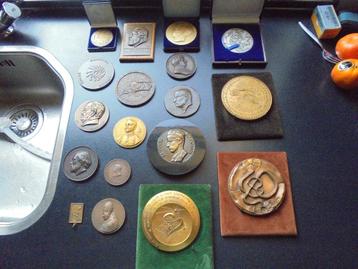 Medailles, penningen, medaille. 18 stuks
