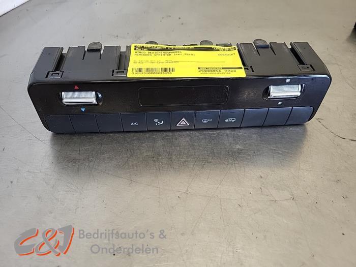 Airco bedieningspaneel van een Mercedes Sprinter, Auto-onderdelen, Airco en Verwarming, Mercedes-Benz, Gebruikt, 3 maanden garantie