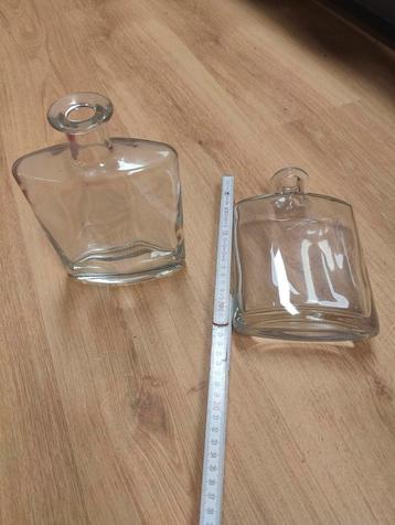 Lot de 2 carafes en verre – style whisky / rhum –neuve  beschikbaar voor biedingen