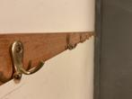 Lange wandkapstok uit vol hout met 24 messing haken., Ophalen, Hout, Wandkapstok