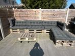 Lounge set met kussens tafel en palleten, Tuin en Terras, Ophalen, Zo goed als nieuw