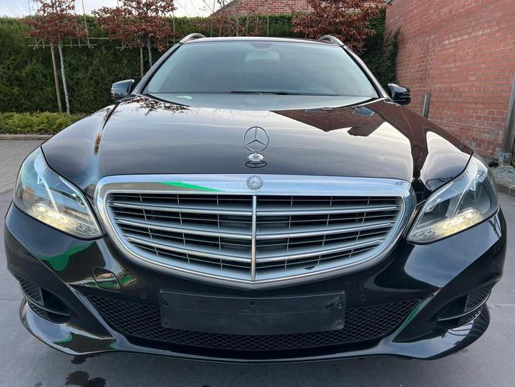 Mercedes-Benz E200Cdi Heel goed onderhouden!, Auto's, Mercedes-Benz, Particulier, E-Klasse, Trekhaak, Diesel, Euro 5, Break, Handgeschakeld